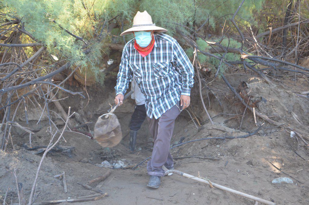 Continúa búsqueda de cuerpos en fosa clandestina de Tijuana