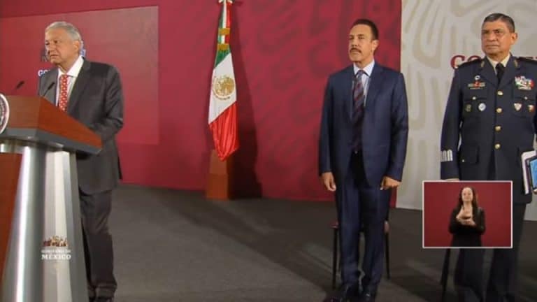 Calderón pide que AMLO se haga prueba de coronavirus