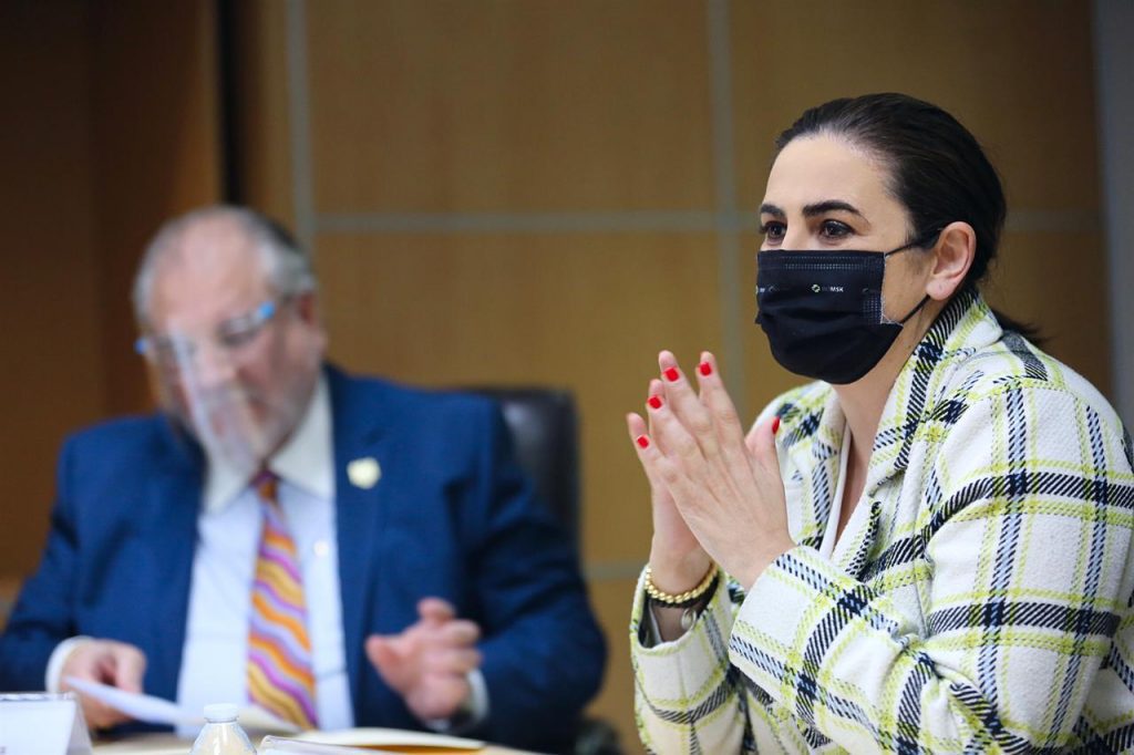 KARLA RUIZ SE REúNE CON RESIDENTES DE LA DELEGACIóN PLAYAS DE TIJUANA KARLA RUIZ SE REúNE CON RESIDENTES DE LA DELEGACIóN PLAYAS DE TIJUANA