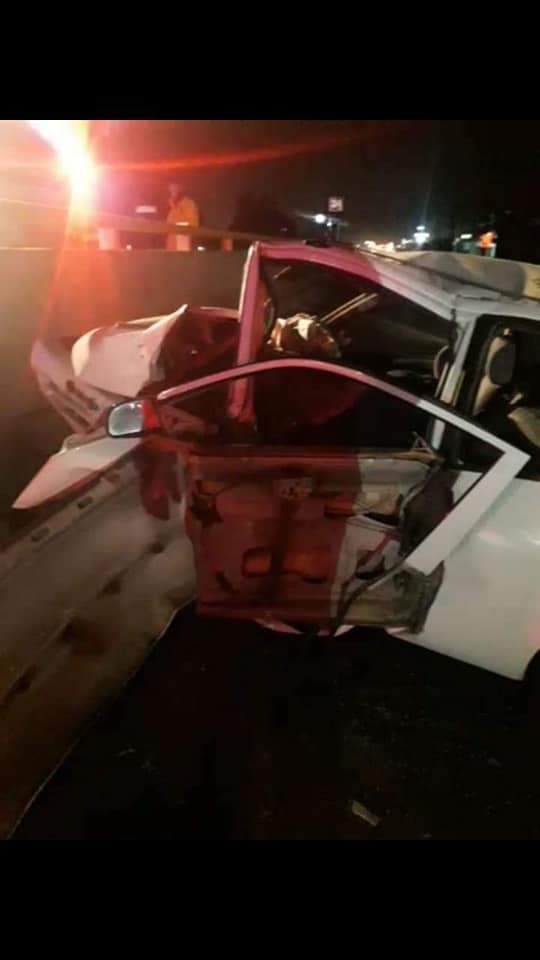 CONDUCTOR MUERE AL CHOCAR CON MURO DE CONTENCIóN
