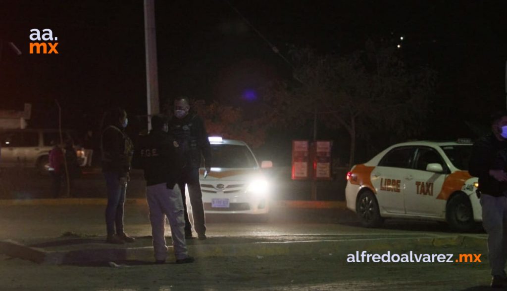 HALLAN RESTOS HUMANOS EN ESTACIONAMIENTO DE SUPERMERCADO