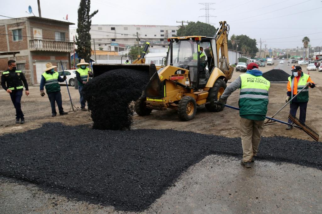 AYUNTAMIENTO CONTRIBUYE AL DESARROLLO DE OBRAS EN LA MESA Y PRESA ESTE