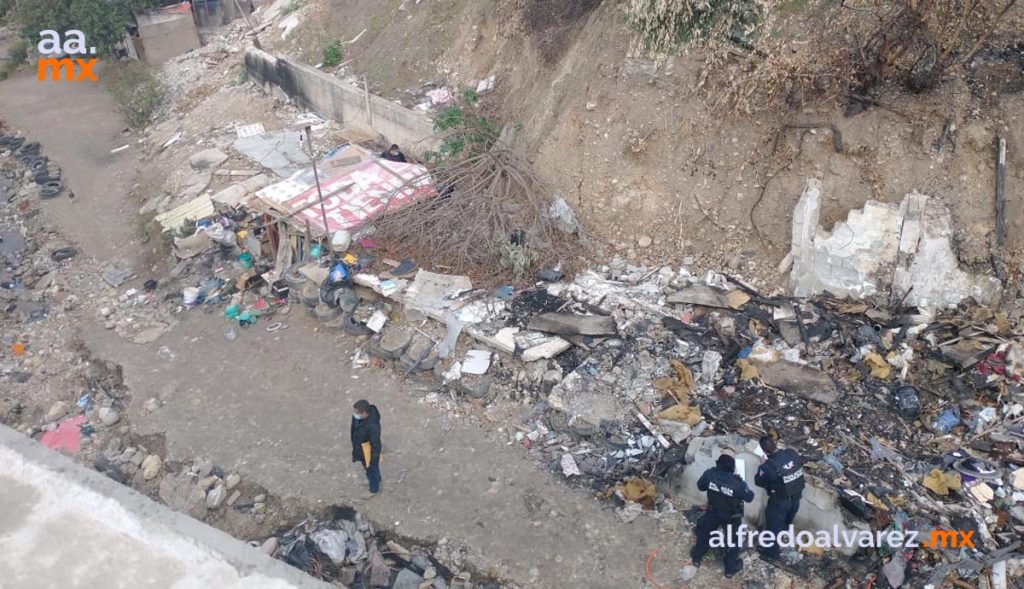 HALLAN DECAPITADO Y 'ENCOBIJADO' EN PICADERO HALLAN DECAPITADO Y 'ENCOBIJADO' EN PICADERO