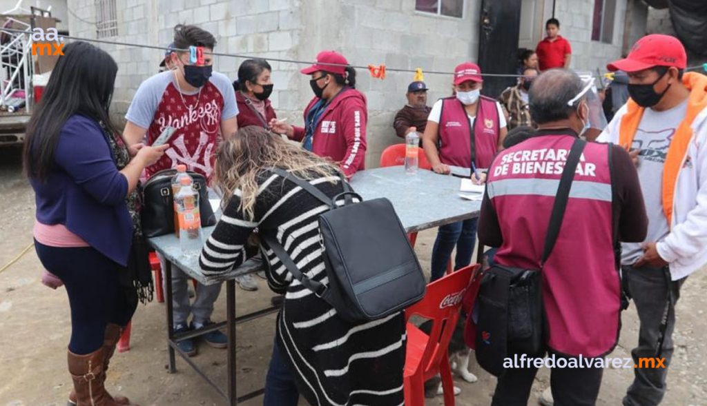 MUNICIPIO ENTREGA APOYOS A AFECTADOS EN COLONIA 3 DE OCTUBRE