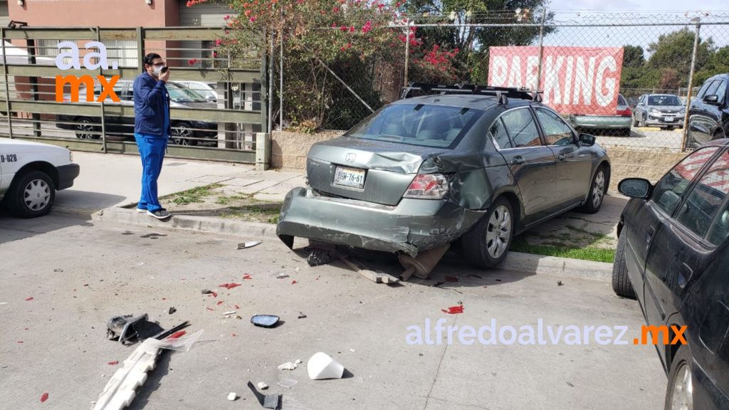 LE CHOCAN PARA MATARLO EN PLENA ZONA RíO