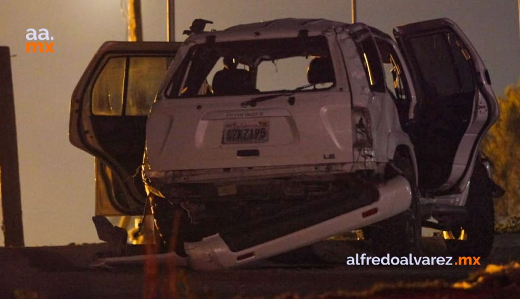 MUERE POLICíA Y ACOMPAñANTE TRAS VOLCADURA; SALEN PROYECTADOS MUERE POLICíA Y ACOMPAñANTE TRAS VOLCADURA; SALEN PROYECTADOS