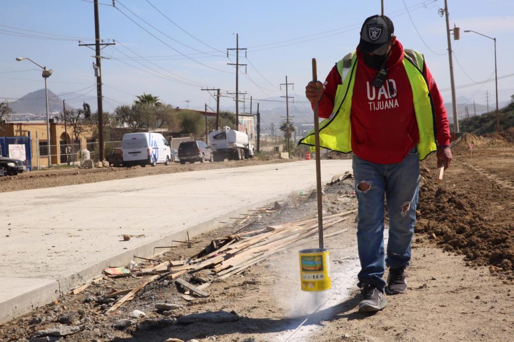 AVANZA CONSTRUCCIóN EN CARRETERA LIBRE TIJUANA-MEXICALI
