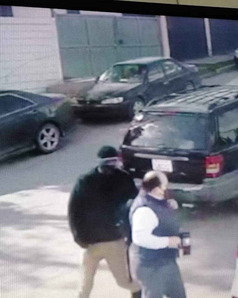 AGENTES DE ANTISECUESTROS INVESTIGAN EN VIVIENDA CATEADA