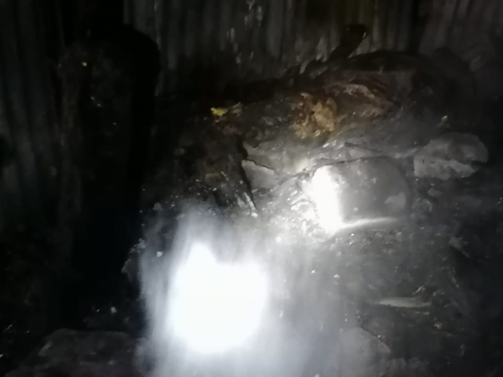 SOFOCAN INCENDIO Y ENCUENTRAN CADáVER CALCINADO