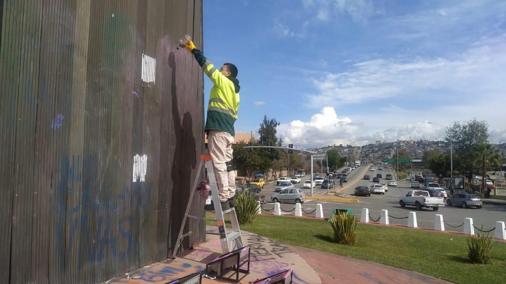 COMIENZA LIMPIEZA DE MONUMENTOS Y ESTACIONES DEL SITT