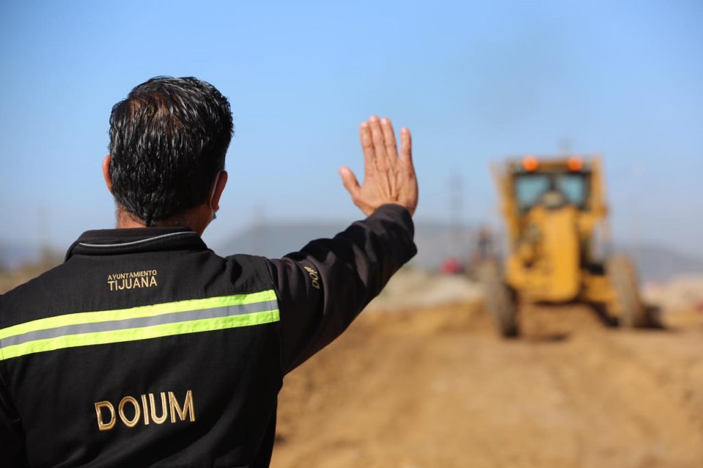 AVANZA CONSTRUCCIóN EN CARRETERA LIBRE TIJUANA-MEXICALI