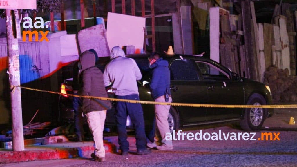 LO ACRIBILLAN EN SU AUTO CON UNA AR15