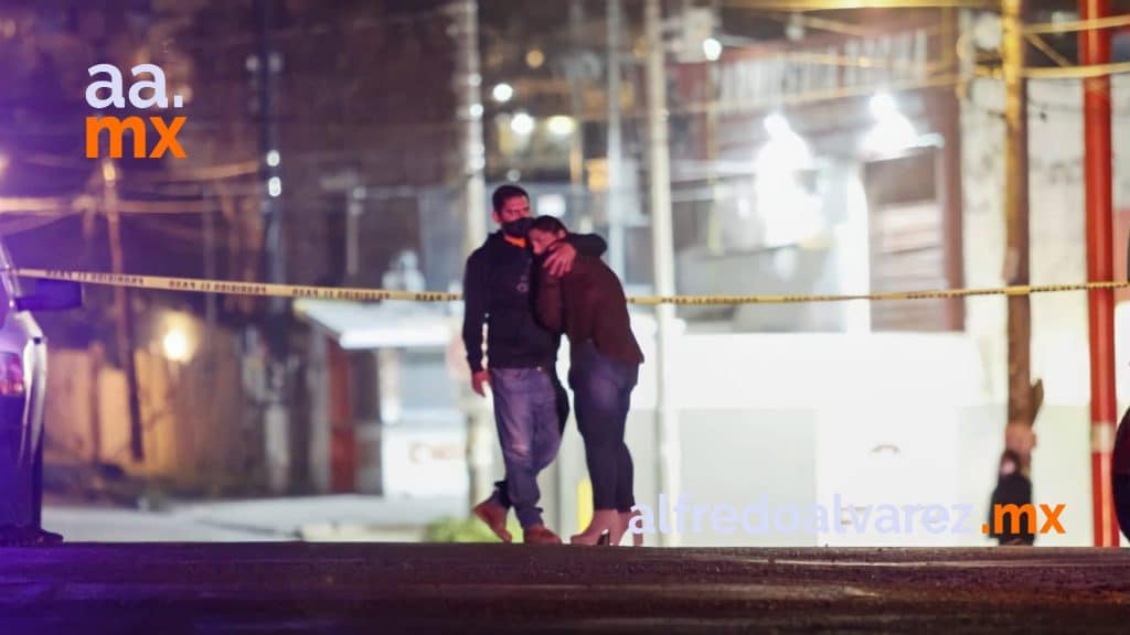 LO ACRIBILLAN EN SU AUTO CON UNA AR15