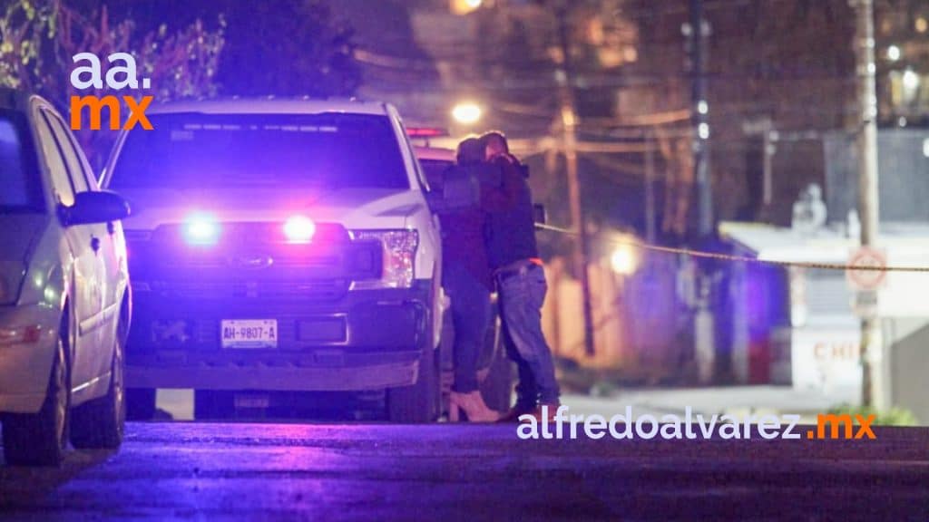 LO ACRIBILLAN EN SU AUTO CON UNA AR15