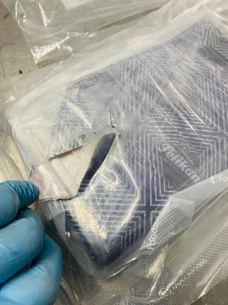 VINCULAN A PROCESO A JOVEN QUE TRANSPORTABA COCAíNA Y LECHE VINCULAN A PROCESO A JOVEN QUE TRANSPORTABA COCAíNA Y LECHE