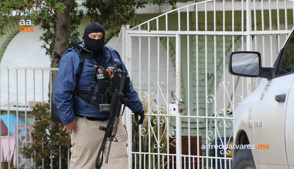 AGENTES DE ANTISECUESTROS INVESTIGAN EN VIVIENDA CATEADA