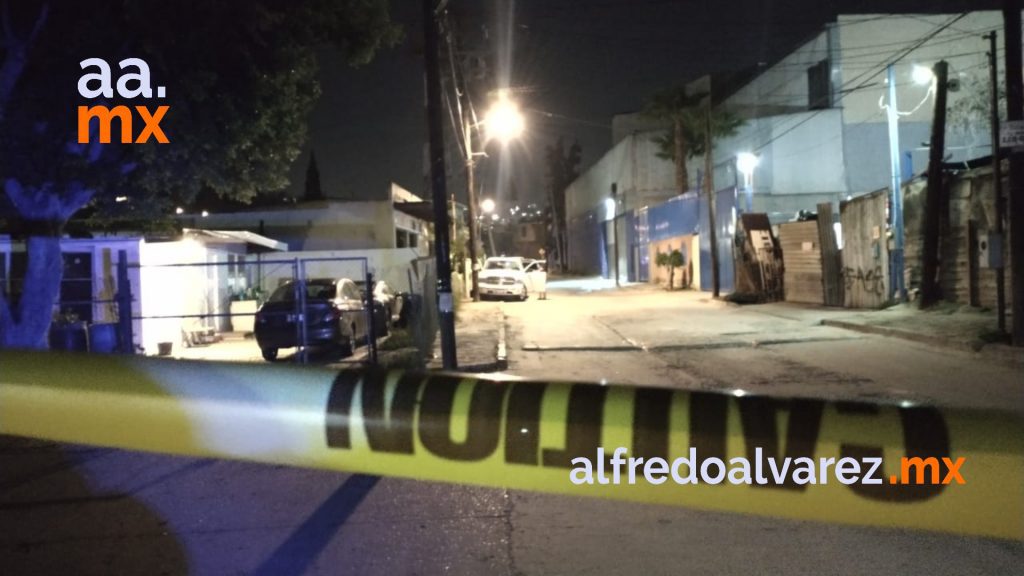 RAFAGUEAN AUTOS EN ATAQUE ARMADO RAFAGUEAN AUTOS EN ATAQUE ARMADO