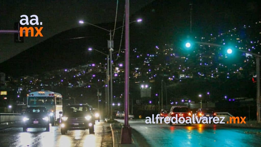 NO CEDE EL PASO AL PEATóN Y LO ATROPELLA