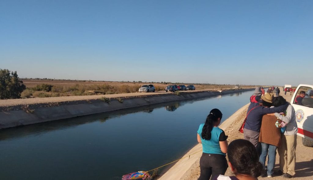 HALLAN CADáVER DE AUTOMOVILISTA QUE CAYó A CANAL