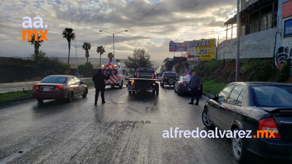 FALLECE TRAS CHOQUE Y VOLCADURA EN LA INTERNACIONAL
