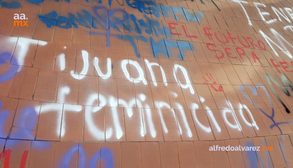 MUJERES SE MANIFIESTAN EN SU DíA; EXIGEN ALTO A FEMINICIDIOS Y JUSTICIA