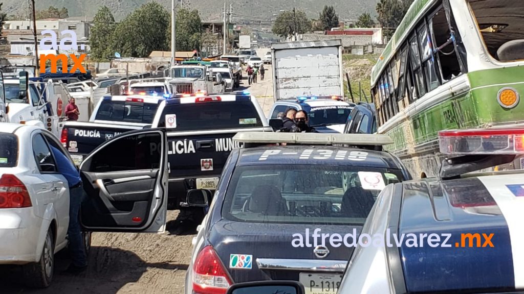 MENORES Y MUJER ABANDONADOS EN AUTO IBAN A ESTADOS UNIDOS