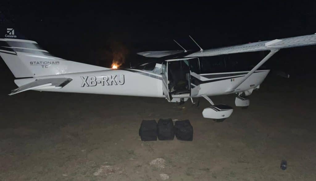 DECOMISAN AVIONETA CON MILLONARIO CARGAMENTO DE DROGA