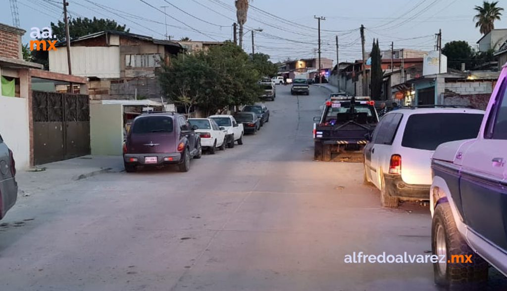 DEJAN CADáVERES EN PICK UP CON 'NARCOMENSAJE'
