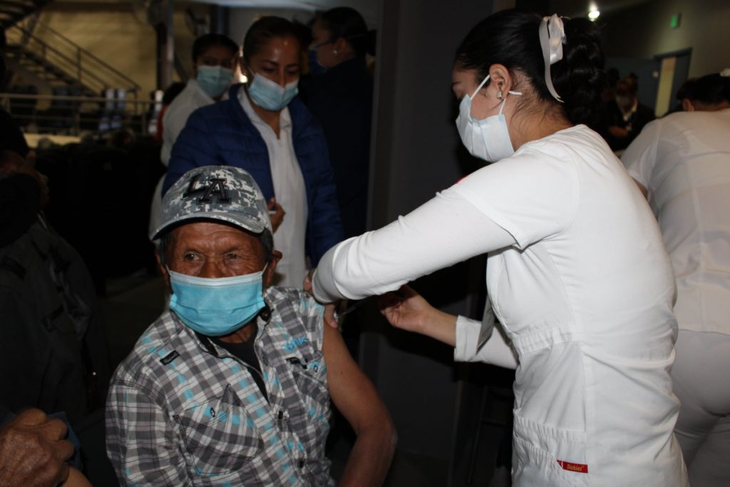 CONCLUYE APLICACIóN DE PRIMERA DOSIS DE VACUNA A ADULTOS MAYORES EN TECATE