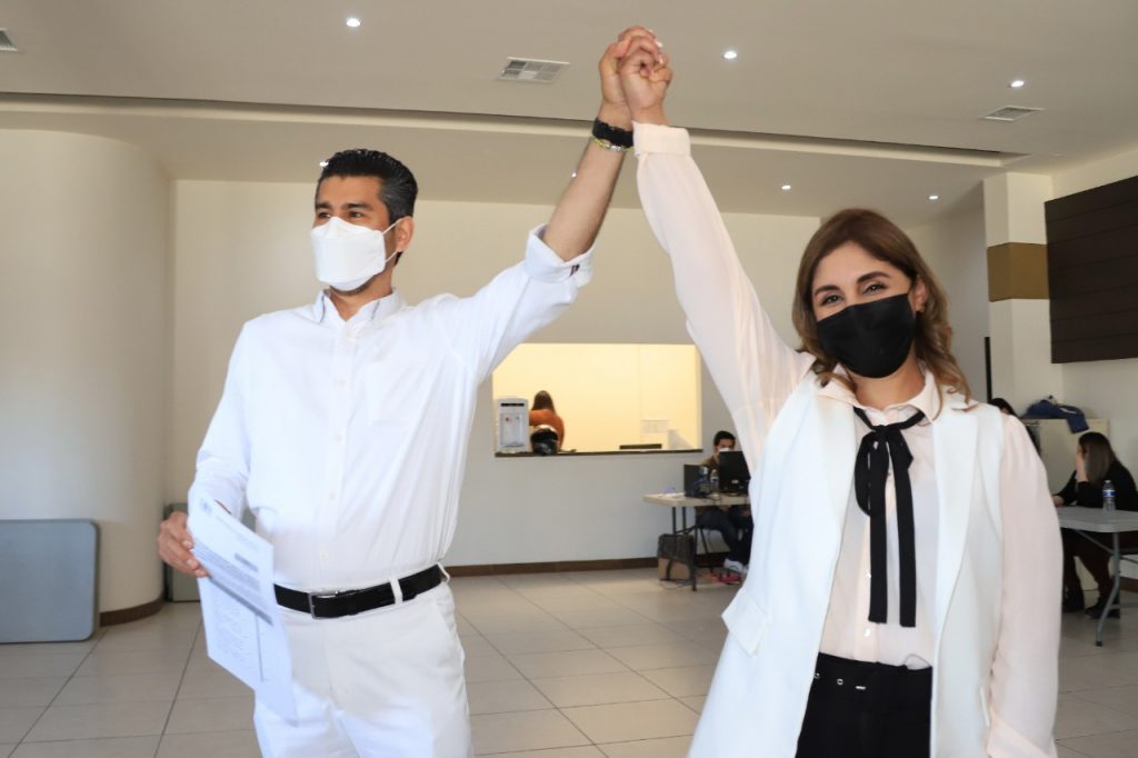 SERGIO MOCTEZUMA SE REGISTRA COMO CANDIDATO A DIPUTADO
