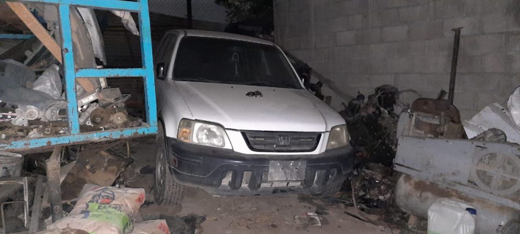 RECUPERAN VARIOS AUTOS ROBADOS TRAS CATEOS