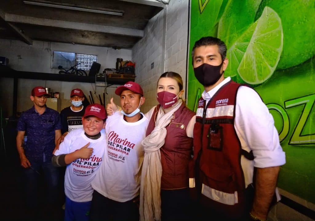 DIALOGAN ÁVILA Y MOCTEZUMA CON COMERCIANTES DE MERCADO DE ABASTOS