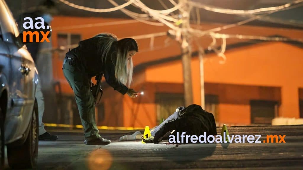 LE DAN DOS BALAZOS Y MUERE EN PLENA CALLE