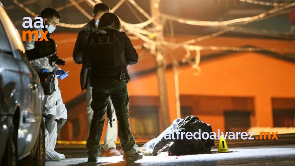 LE DAN DOS BALAZOS Y MUERE EN PLENA CALLE