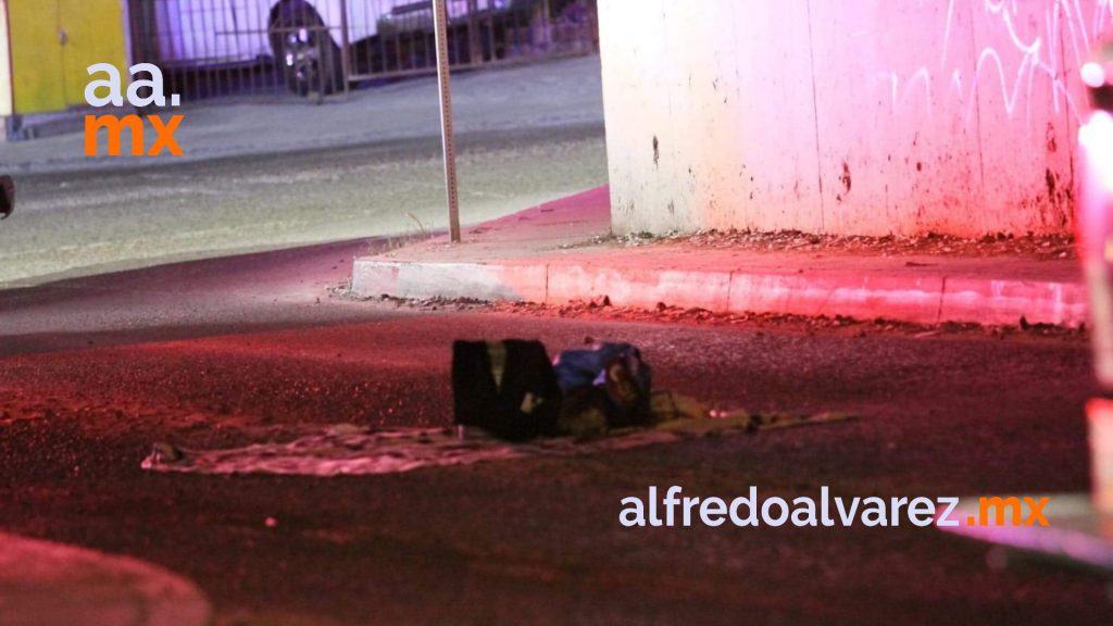 ABANDONAN CUBETA CON UNA CABEZA HUMANA ABANDONAN CUBETA CON UNA CABEZA HUMANA