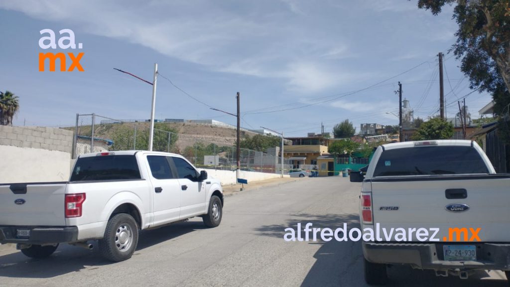ASESINAN A TRES PERSONAS; TAMBIéN ESPARCEN RESTOS HUMANOS