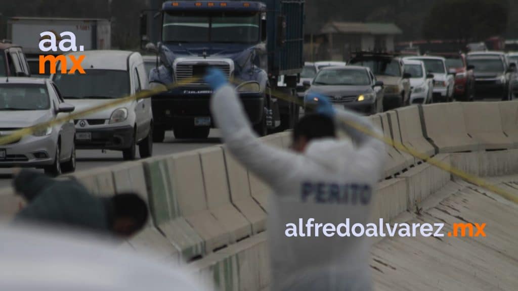 ABANDONAN CADáVER FEMENINO SEMICALCINADO