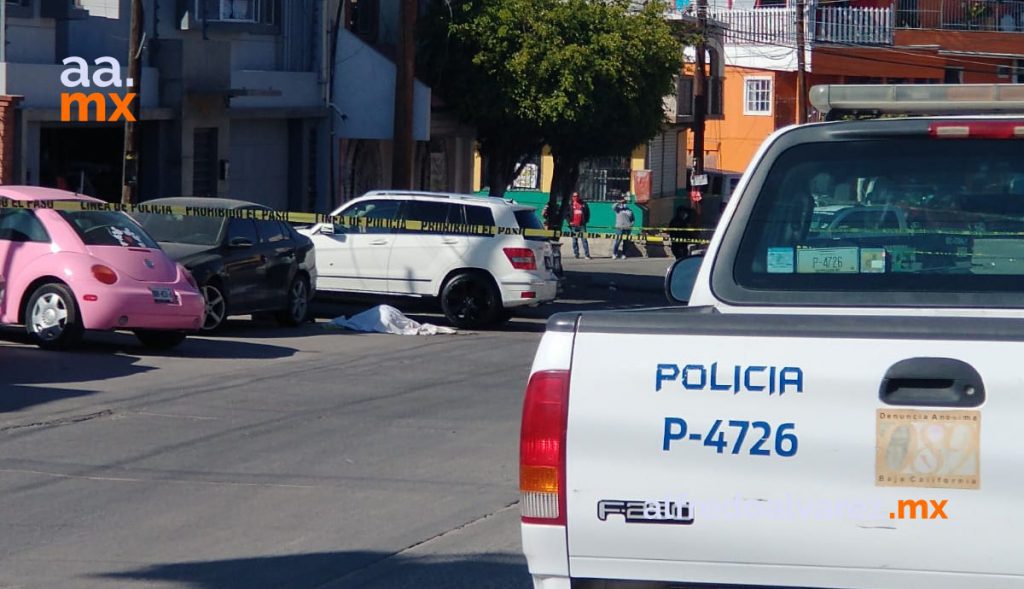 DOS ASESINADOS A BALAZOS FRENTE A VIVIENDAS