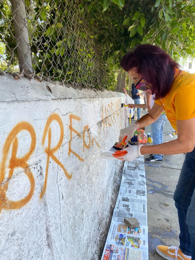 'TIJUANA NO MERECE ABANDONO EN MATERIA DE LIMPIEZA': KATHIA BUSTILLOS