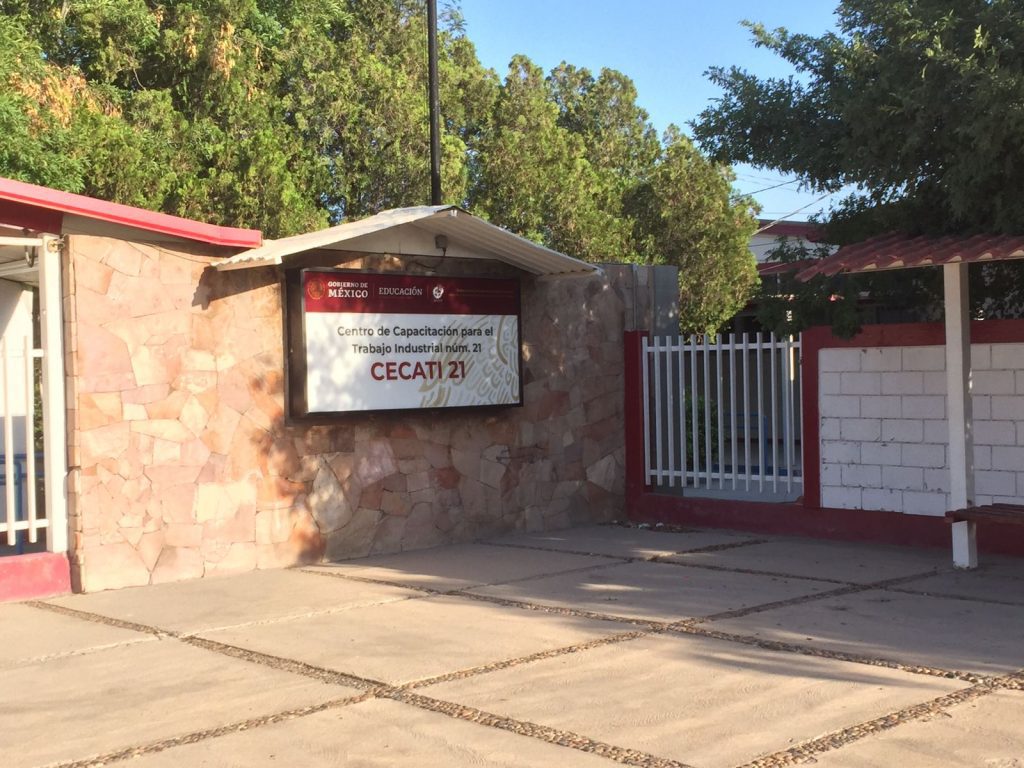 ADOLESCENTE DAñA E INTENTA ROBAR EN ESCUELA