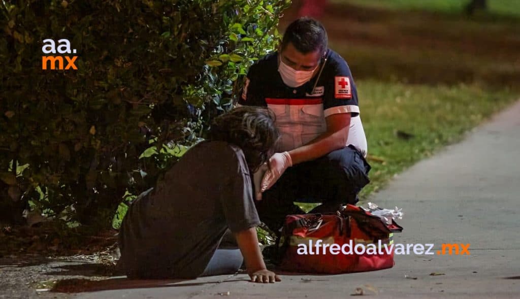 ATROPELLAN A MUJER EN CONDICIóN DE CALLE ATROPELLAN A MUJER EN CONDICIóN DE CALLE