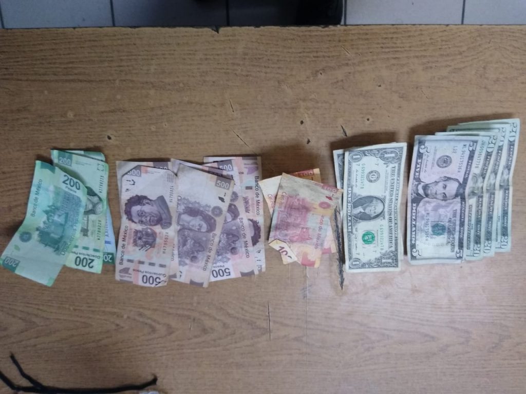 ROBAN EN CASA DE CAMBIO ROBAN EN CASA DE CAMBIO