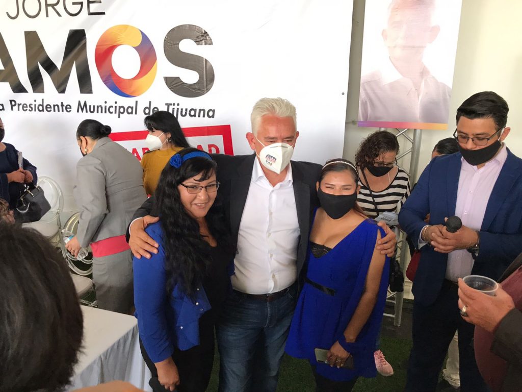 JORGE RAMOS SUMA LIDERAZGOS DE COLONIAS A SU CAMPAñA