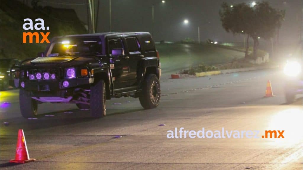 VEHíCULO IMPACTA A 'BIKER' Y LO MATA