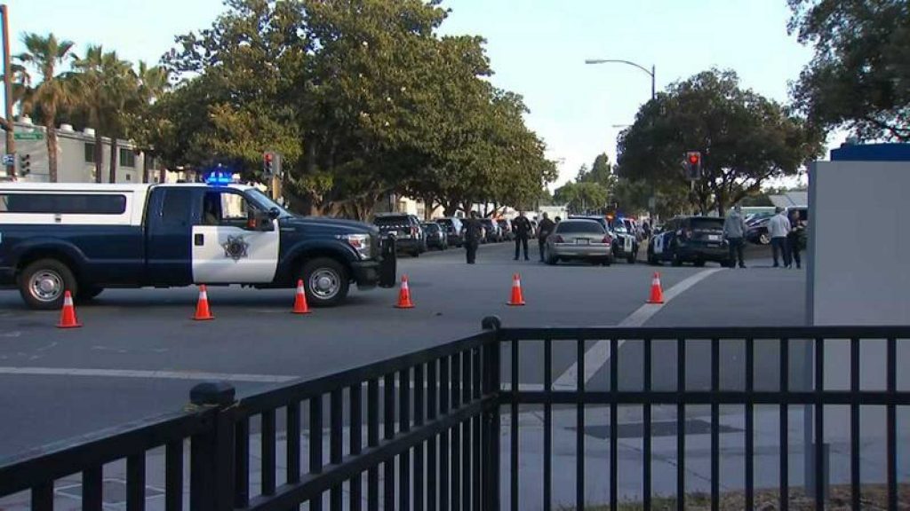 TIROTEO EN CALIFORNIA DEJA AL MENOS 9 MUERTOS TIROTEO EN CALIFORNIA DEJA AL MENOS 9 MUERTOS