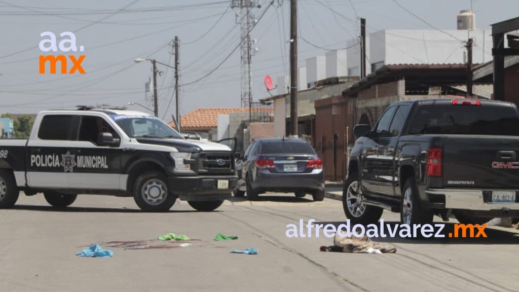 BALEAN A JOVEN Y LO DEJAN MUY GRAVE