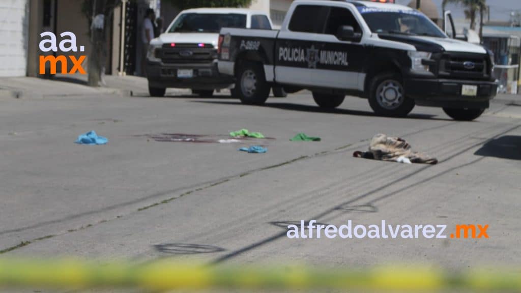 BALEAN A JOVEN Y LO DEJAN MUY GRAVE