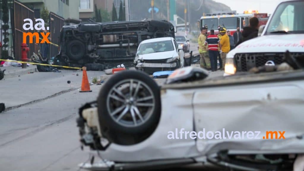 CHOQUE MúLTIPLE DEJA UNA MUJER MUERTA
