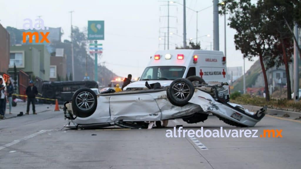 CHOQUE MúLTIPLE DEJA UNA MUJER MUERTA
