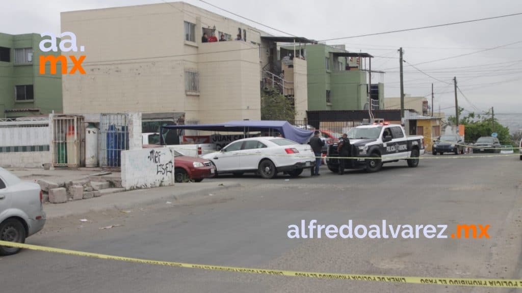 ACRIBILLAN A DOS EN PUESTO DE BIRRIA
